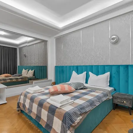 Lägenhet Stylish Center Bukarest