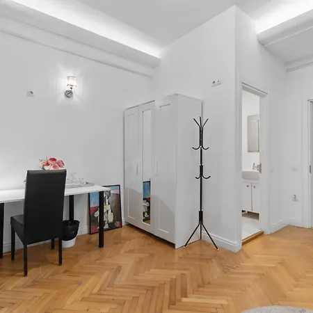 Apartment Stylish Center Bucharest