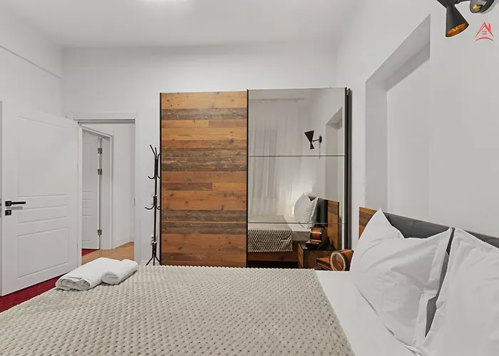 Apartment Stylish Center